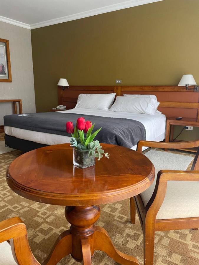 Almasur Punta Arenas Hotel Exterior photo